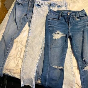 Three pairs of size 7 skinny jeans